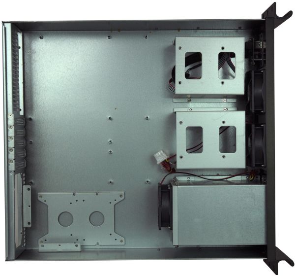Boîtier Rack 19" 3U profondeur 48cm 4 baies 3,5"