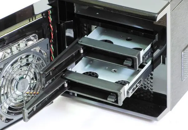 Boîtier Micro Tour 2 Baies Externe Hot swap (2).webp