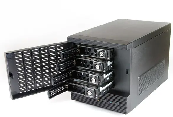 Boîtier Micro Tour 4 Baies Externe Hot swap  